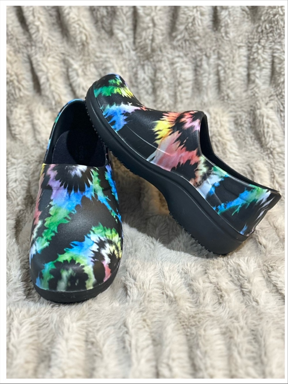 Crocs Neria Pro II Tie Dye Dual Comfort Work Clogs ~ Size 8 ~ Item #SC841